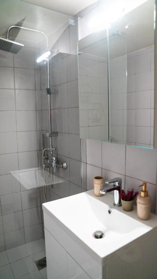 Lux Garden Apartment Near Acropolis In The Heart Of 아테네 외부 사진